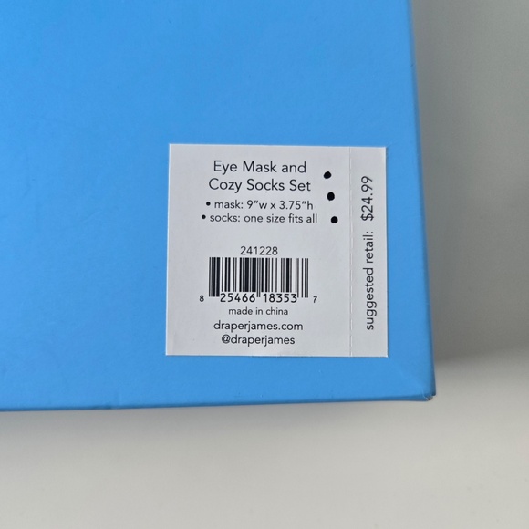 Draper James "Oh My Stars" Eye Mask and Cozy Socks Set - Picture 5 of 5